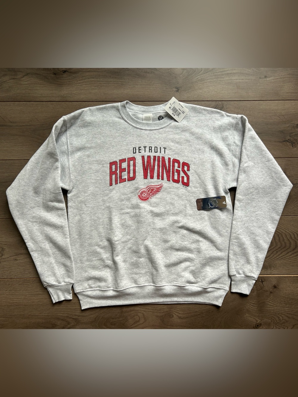 NHL Detroit Red Wings Gray Crewneck Sweatshirt Brand New With Tags